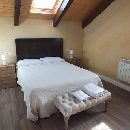 Apartamentos Puerta Del Castro Коанья Экстерьер фото