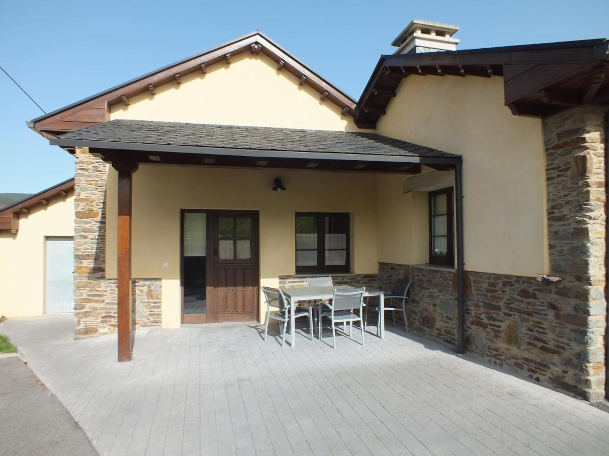 Apartamentos Puerta Del Castro Коанья Экстерьер фото
