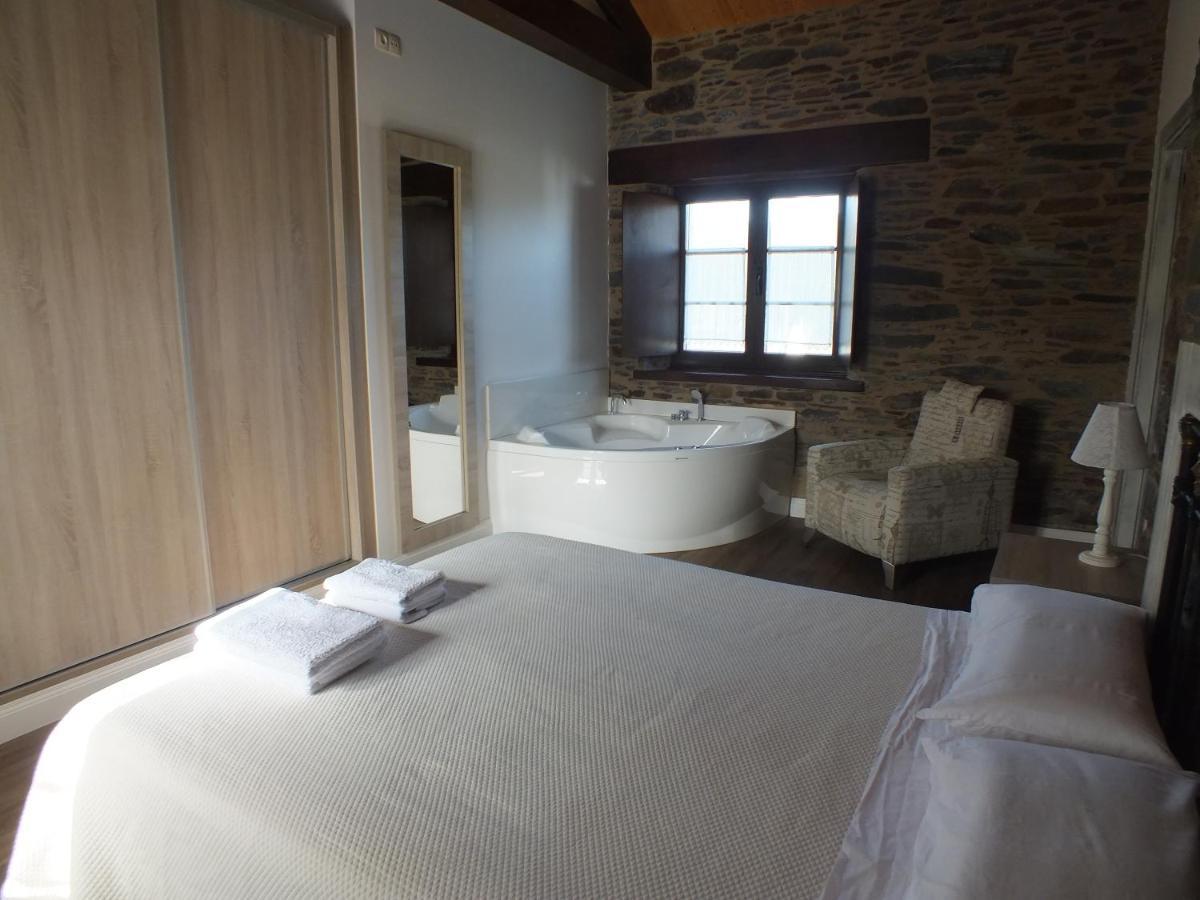 Apartamentos Puerta Del Castro Коанья Экстерьер фото