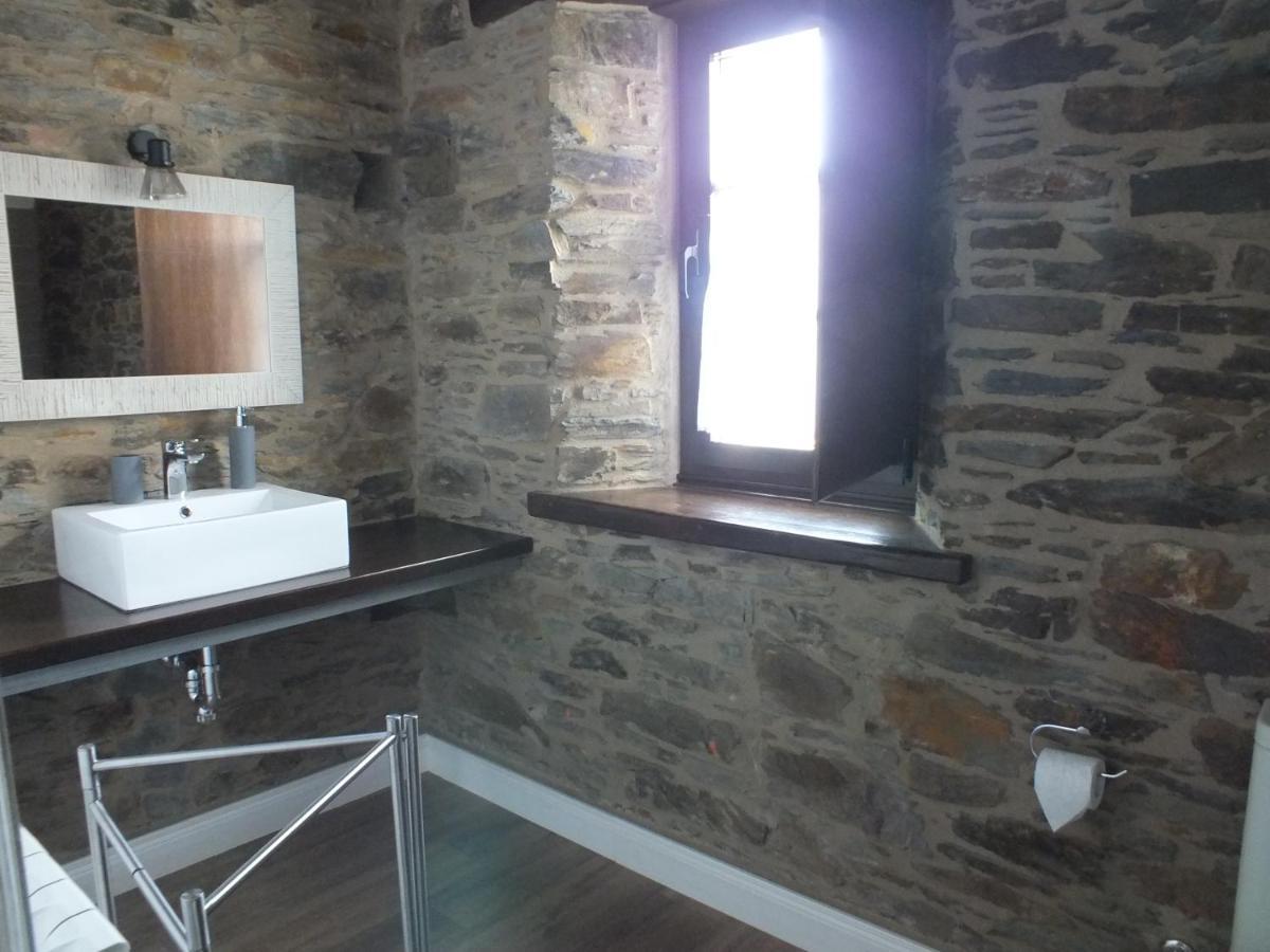 Apartamentos Puerta Del Castro Коанья Экстерьер фото