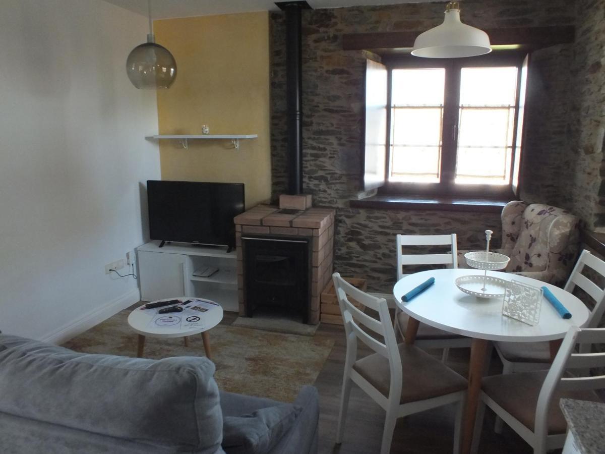 Apartamentos Puerta Del Castro Коанья Экстерьер фото