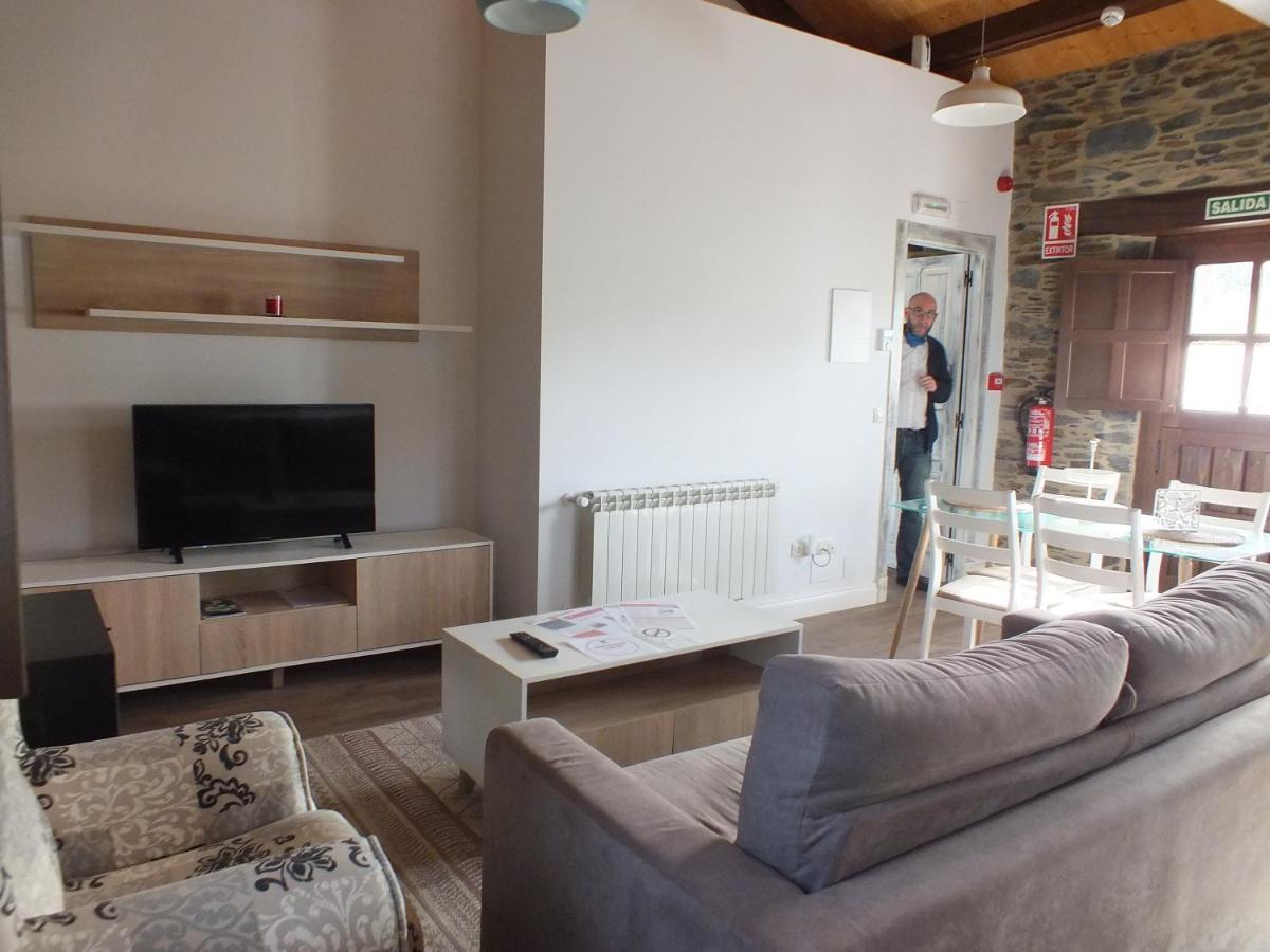 Apartamentos Puerta Del Castro Коанья Экстерьер фото